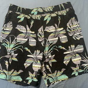 Speedo Black and‎ Gray Floral Men's Swim Shorts